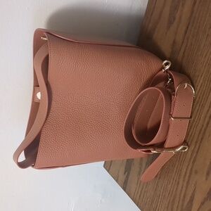 Cuyana Linea Bucket Bag with Strap in Terracotta